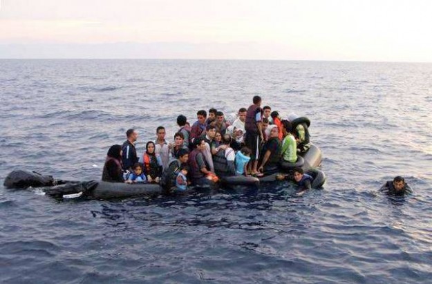 refugees-greek-sea